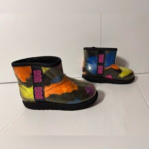 UGG S/N 1124910K classic clear mini party spots winter boots kids size 13